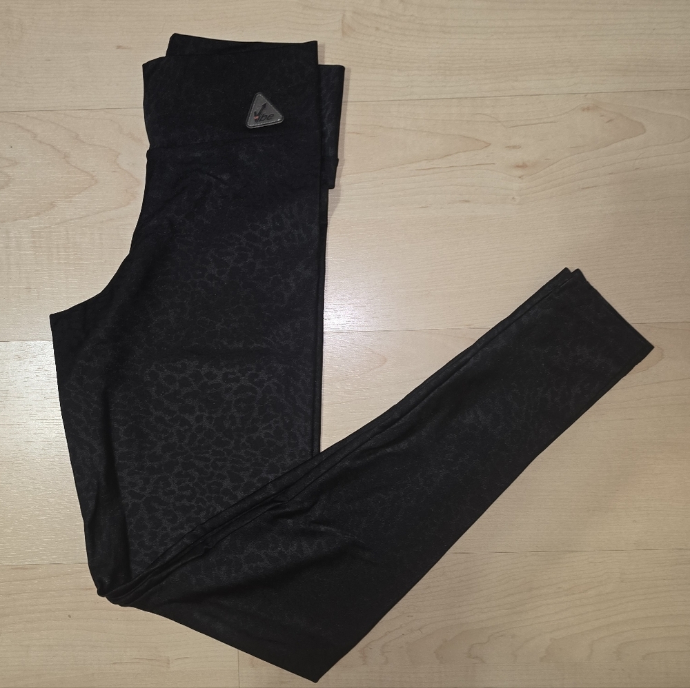 UpVibe Black Leopard Pattern Brazilian Leggings Size: XS
